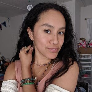 Meet your Posher, Lucy